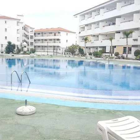 Lovely Cristianos Wifi, Cable Tv, Pool