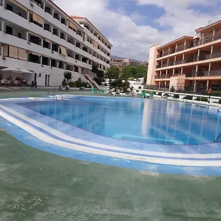 Lovely Cristianos Wifi, Cable Tv, Pool *